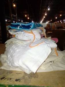 lot 558 image: dishtowels