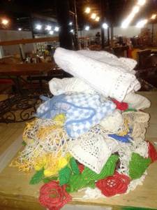 lot 559 image: hand crotcheted cloths