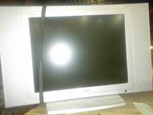 lot 593 image: Monitor