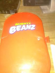lot 611 image: mighty beanz