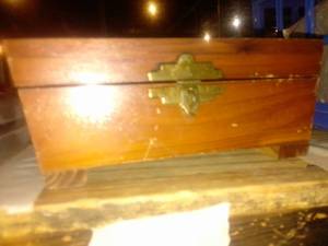 lot 616 image: jewelry box