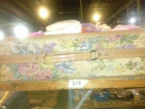 lot 618 image: little girls toys