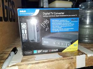 lot 620 image: digital TV converter