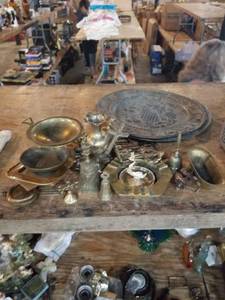 lot 849 image: Bronze metal decor