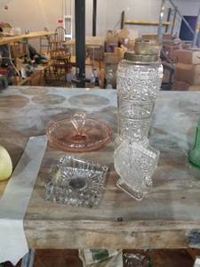 lot 851 image: Glassware