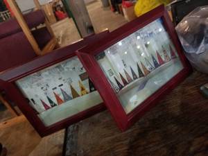 lot 880 image: Picture frames