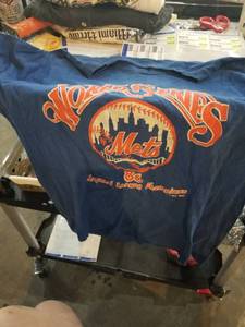 lot 892 image: Mets World Series 1986 National League Champions XL