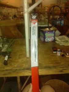 lot 922 image: windshield wipers 22