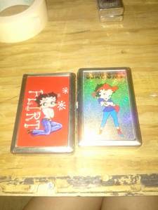 lot 940 image: Cigarette holders