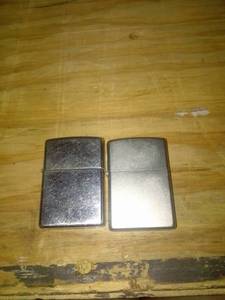 lot 943 image: Zippo lighters