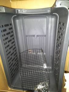 lot 55059 image: Dog cage
