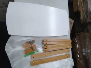 lot 65604 image: TABLE 31 x 15 34 White with wood legs