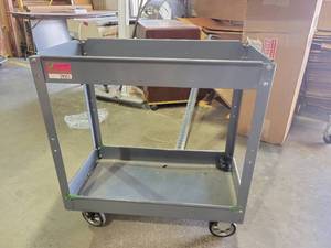 lot 29003 image: Metal Rolling Cart