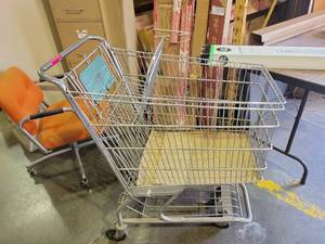 lot 29008 image: Shopping Cart