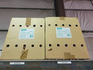 lot 29026 image: USHIO 28 Watt 6in Light Bulbs