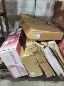 lot 29034 image: Assorted Industrial Light Fixtures