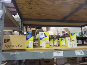 lot 29040 image: Assorted 3 Way Bulbs