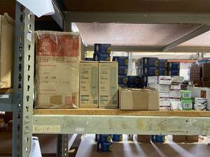 lot 29060 image: assorted plug light