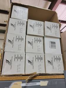 lot 29067 image: Assorted Compact Fluorescent Bulbs