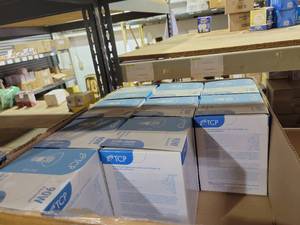 lot 29068 image: Compact Fluorescent Bulbs