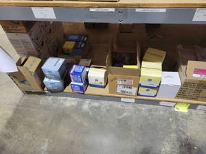 lot 29102 image: Sealed Beam Light Bulbs