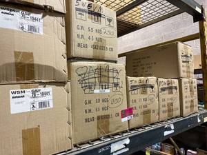 lot 29139 image: Halogen bulbs, 5 Wall Pack Glare Shields