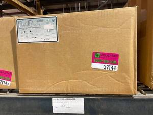 lot 29144 image: (2)New In Box Duraguard Highbay 175w
