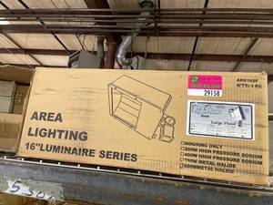 lot 29158 image: New In Box Duraguard 400w Flood Light