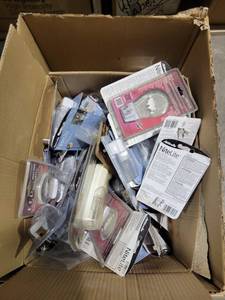 lot 29246 image: Box Of Assorted Night Lights