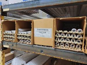 lot 29256 image: Industrial Fluorescent Bulbs