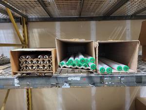 lot 29260 image: Fluorescent Light Bulbs