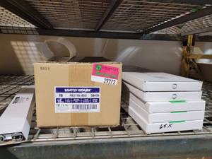 lot 29272 image: Fluorescent Bulbs