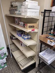 lot 31513 image: Gondola Shelving
