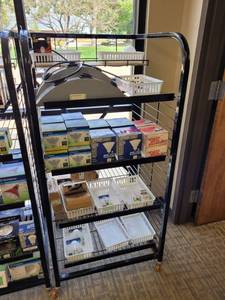 lot 31525 image: Black Rolling Display Shelf