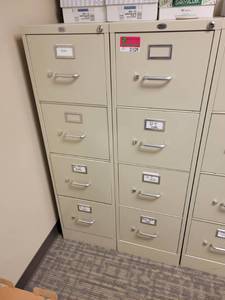 lot 31530 image: (2) 4 Drawer File Cabinets