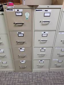 lot 31561 image: 2 File Cabinets