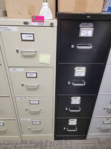 lot 31562 image: 2 file Cabinets