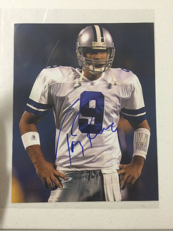 lot 1020 image: Signed 8x10 Dallas Cowboys Quarterback Tony Romo