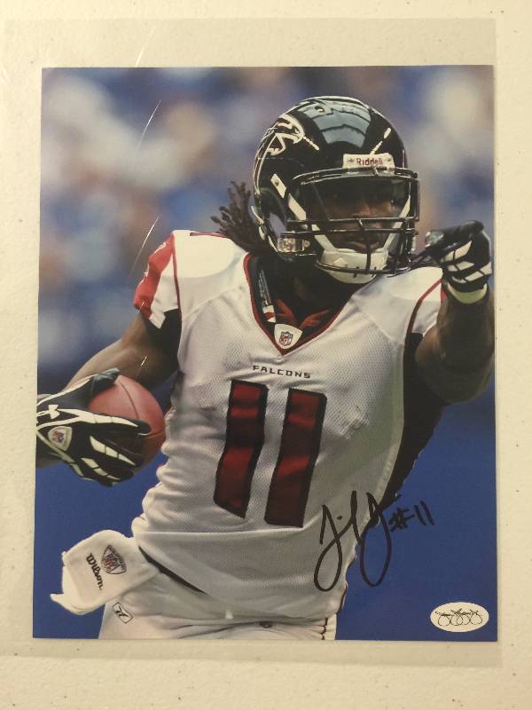 lot 1025 image: Signed 8x10 Photo of Julio Jones Atlanta Falcons Wide Receiver