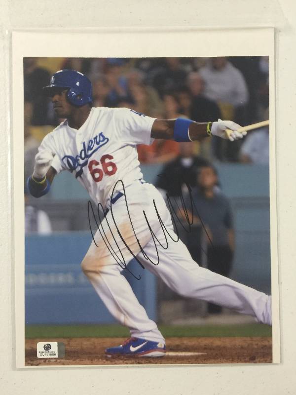 lot 1083 image: Signed 8x10 Photograph Yasiel Puig Los Angeles Dodgers Outfielder Global Authentics Certified (GAI)