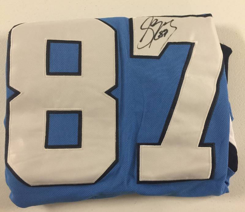 lot 1093 image: Signed Sidney Crosby Reebok Pittsburgh Penguins 2008 Blue Winter Classic Jersey