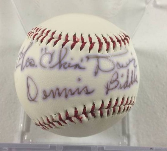 lot 1098 image: Dual Signed Negro Leagues Players George Chin Davis & Dennis Bose Biddle Baseball wTWO Signed cards