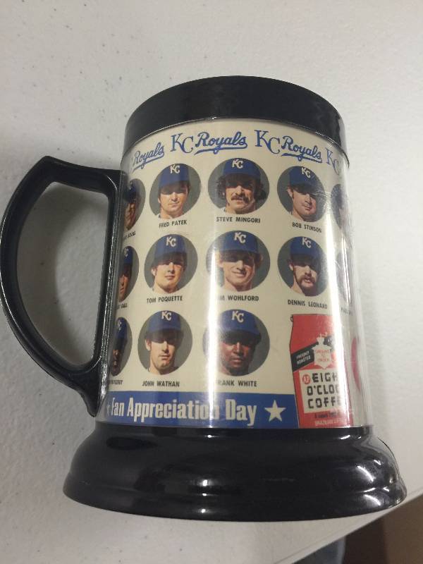 lot 1096 image: Vintage 1976 Kansas City Royals Fan Appreciation A&P Team Photos Coffee Mug