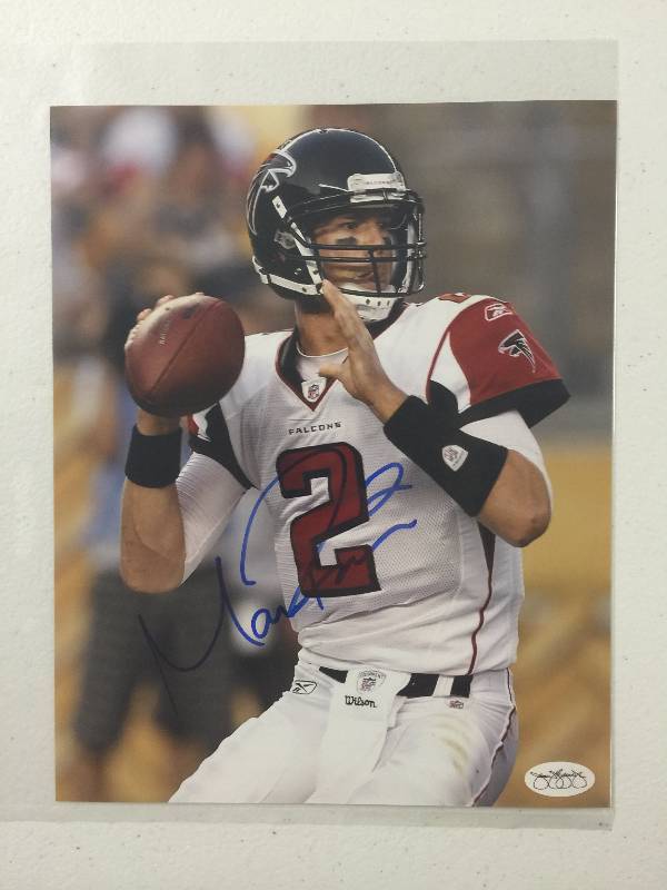 lot 1029 image: Signed 8x10 Photo Matt Ryan Atlanta Falcons James Spence Authentication (JSA)