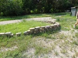 lot 38005 image: Lot of Garden Retaining Wall Blocks