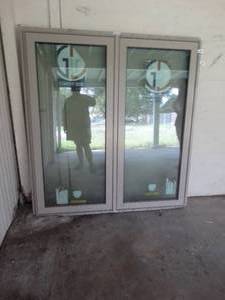 lot 38006 image: 2 new vinyl windows