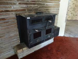 lot 38020 image: Vintage New Aire Fireplace