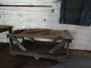 lot 38027 image: Wood shop table