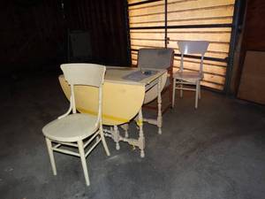 lot 38036 image: Lot of misc chairs & drop leaf table