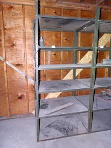 lot 38040 image: Metal shelf unit